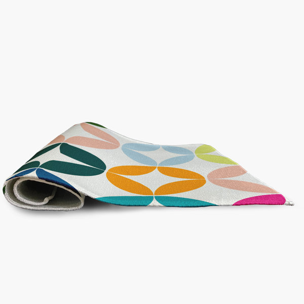 The Holiday Aisle® Elioth Geometric Machine Woven Chenille Area Rug in